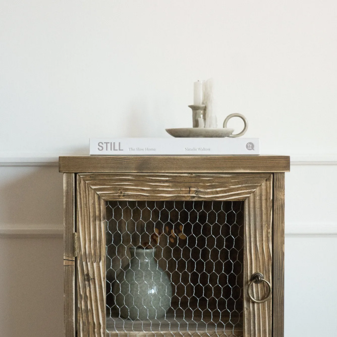 armoire_troite_siem_3.webp Hannun Buffets | Armoire étroite Siem Noyerrustique