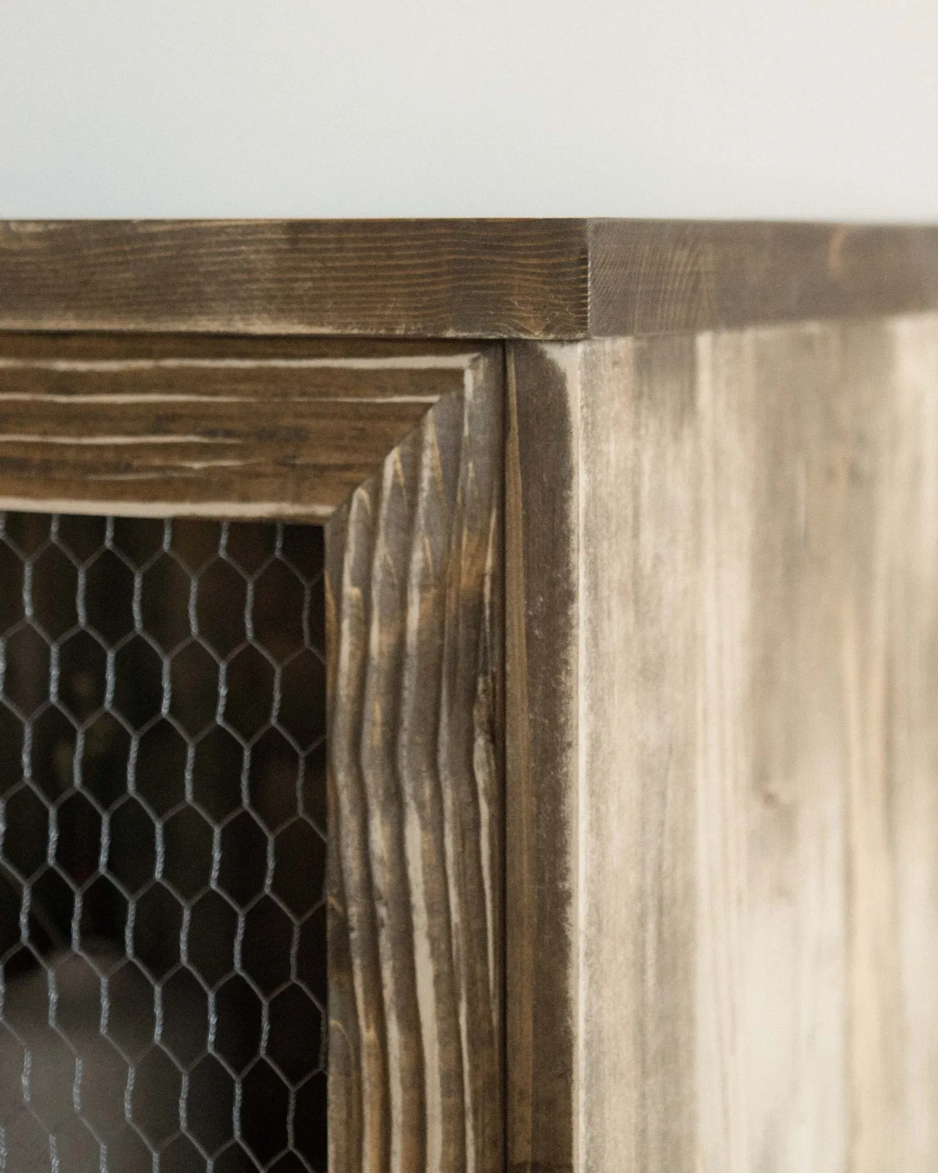 armoire_troite_siem_8.webp Hannun Buffets | Armoire étroite Siem Noyerrustique