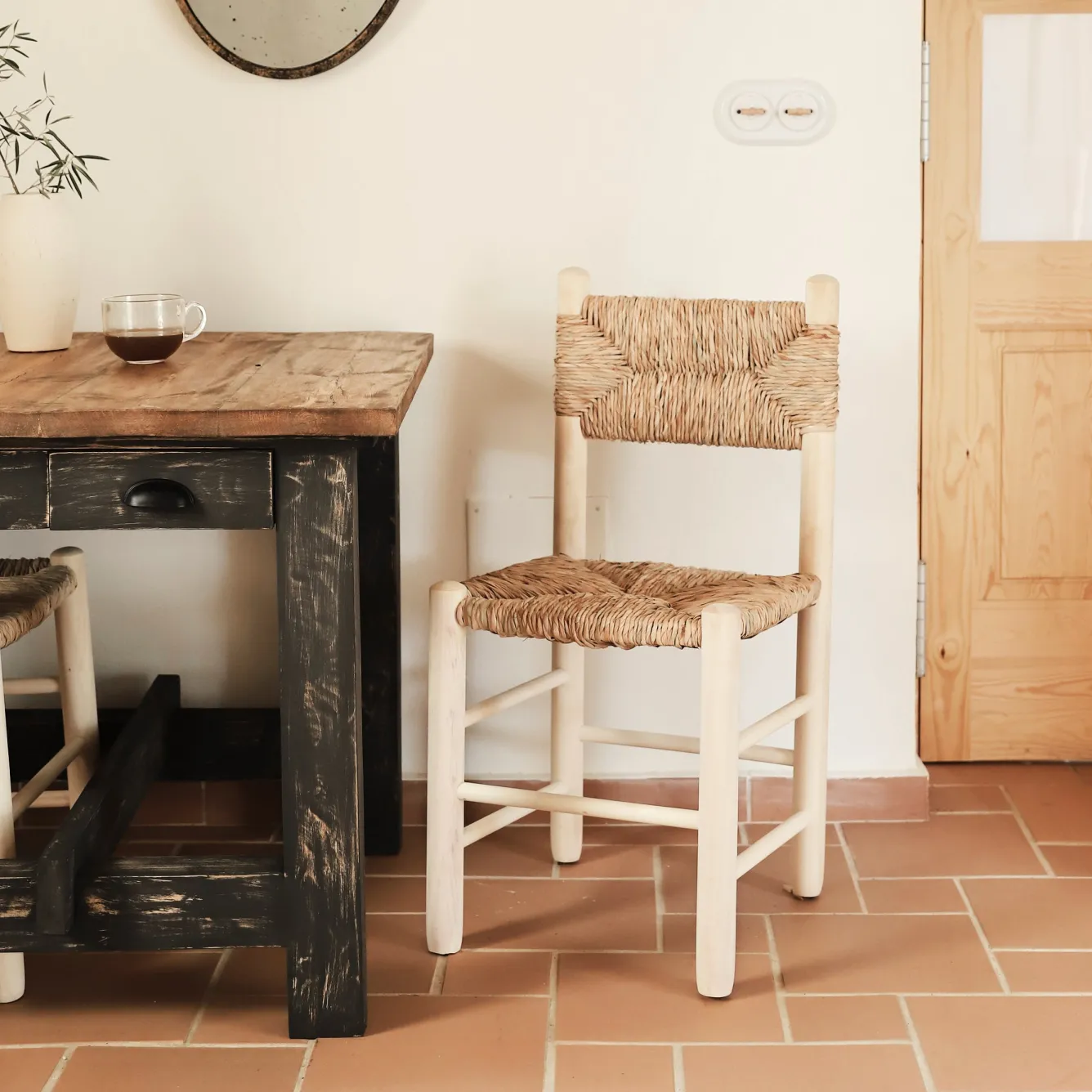 chaise_lakota_11.webp Hannun Chaises | Chaise Lakota