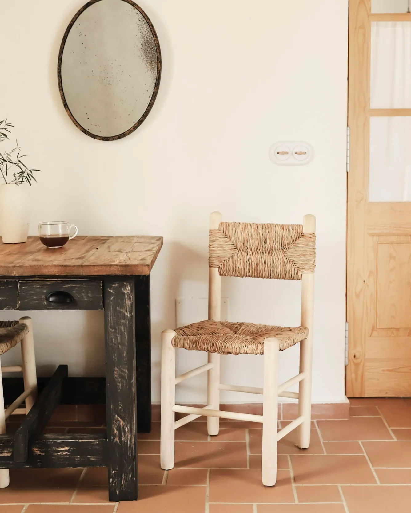 chaise_lakota_17.webp Hannun Chaises | Chaise Lakota