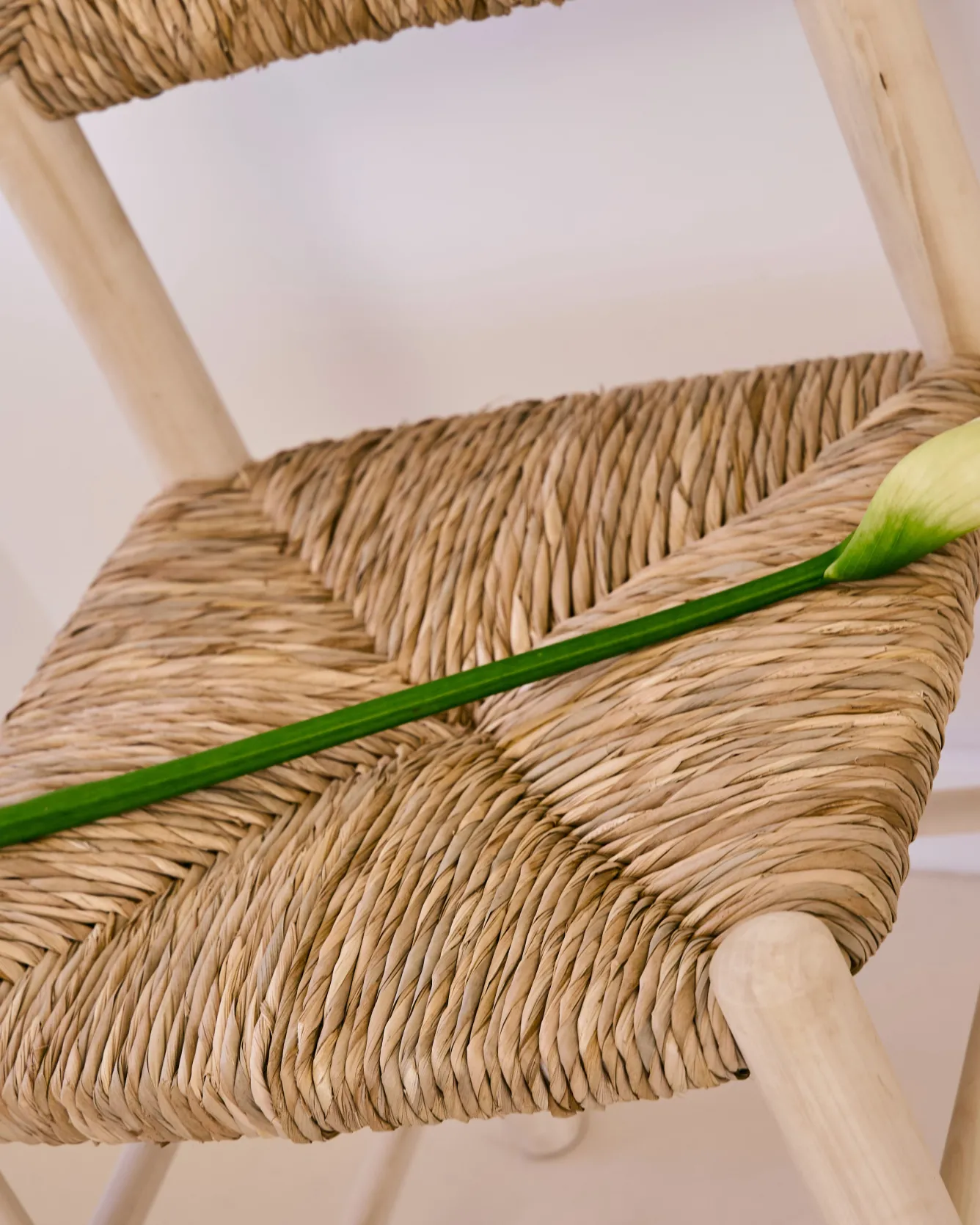 chaise_lakota_9.webp Hannun Chaises | Chaise Lakota