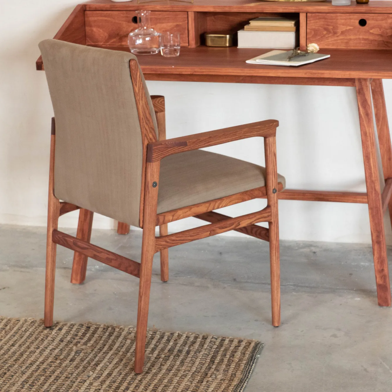 chaise_lindsay_6.webp Hannun Chaises | Fauteuils | Chaise Lindsay Frêneacajou