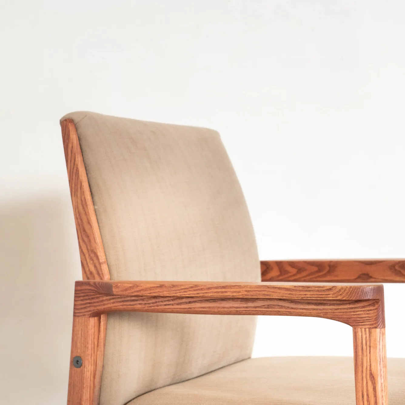 chaise_lindsay_7.webp Hannun Chaises | Fauteuils | Chaise Lindsay Frêneacajou