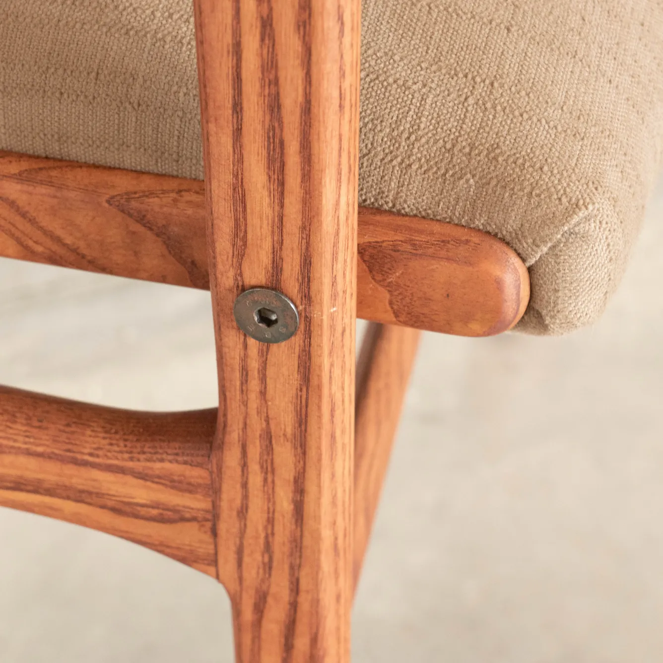chaise_lindsay_9.webp Hannun Chaises | Fauteuils | Chaise Lindsay Frêneacajou
