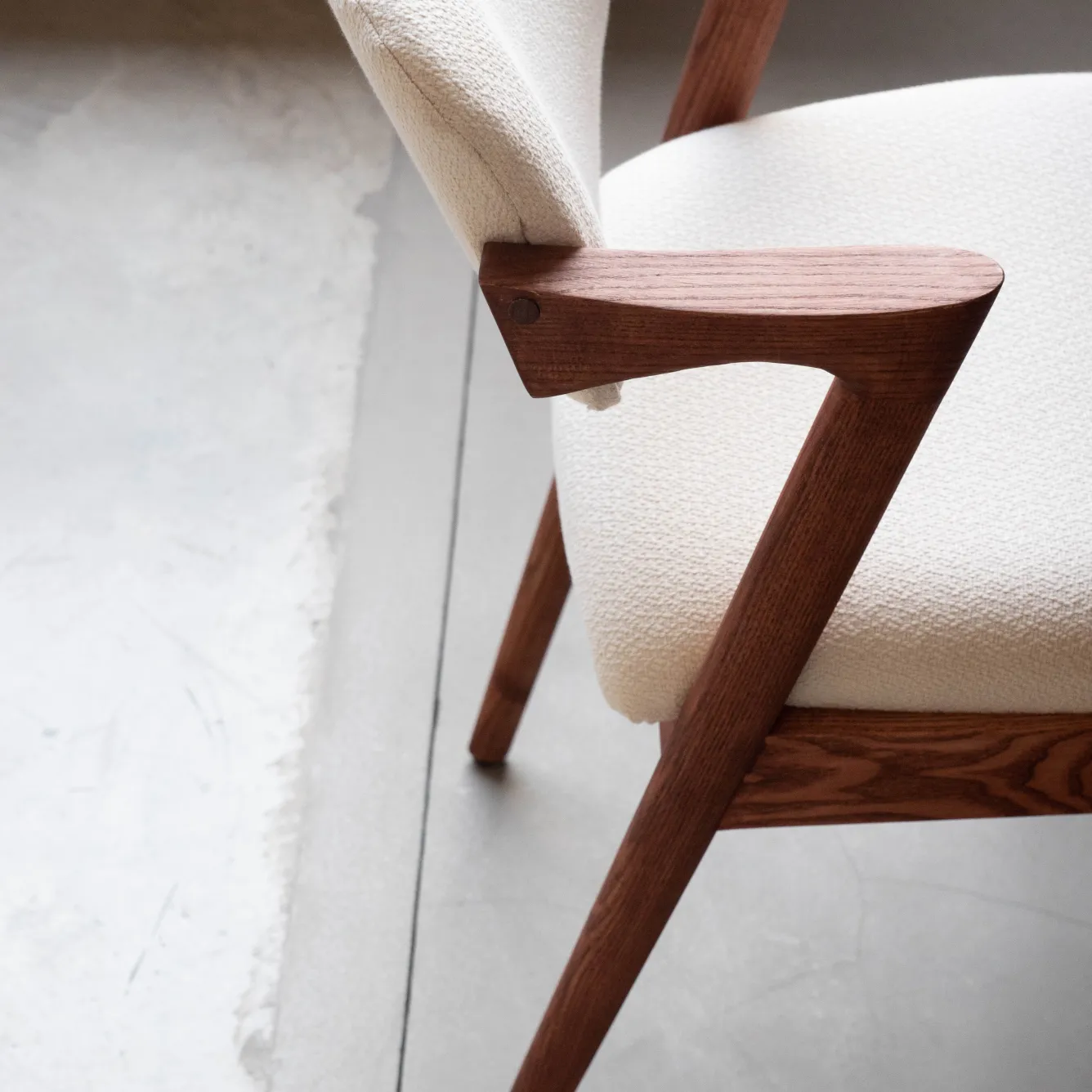 fauteuil_kimora_3.webp Hannun Chaises | Fauteuil Kimora Frêneacajou