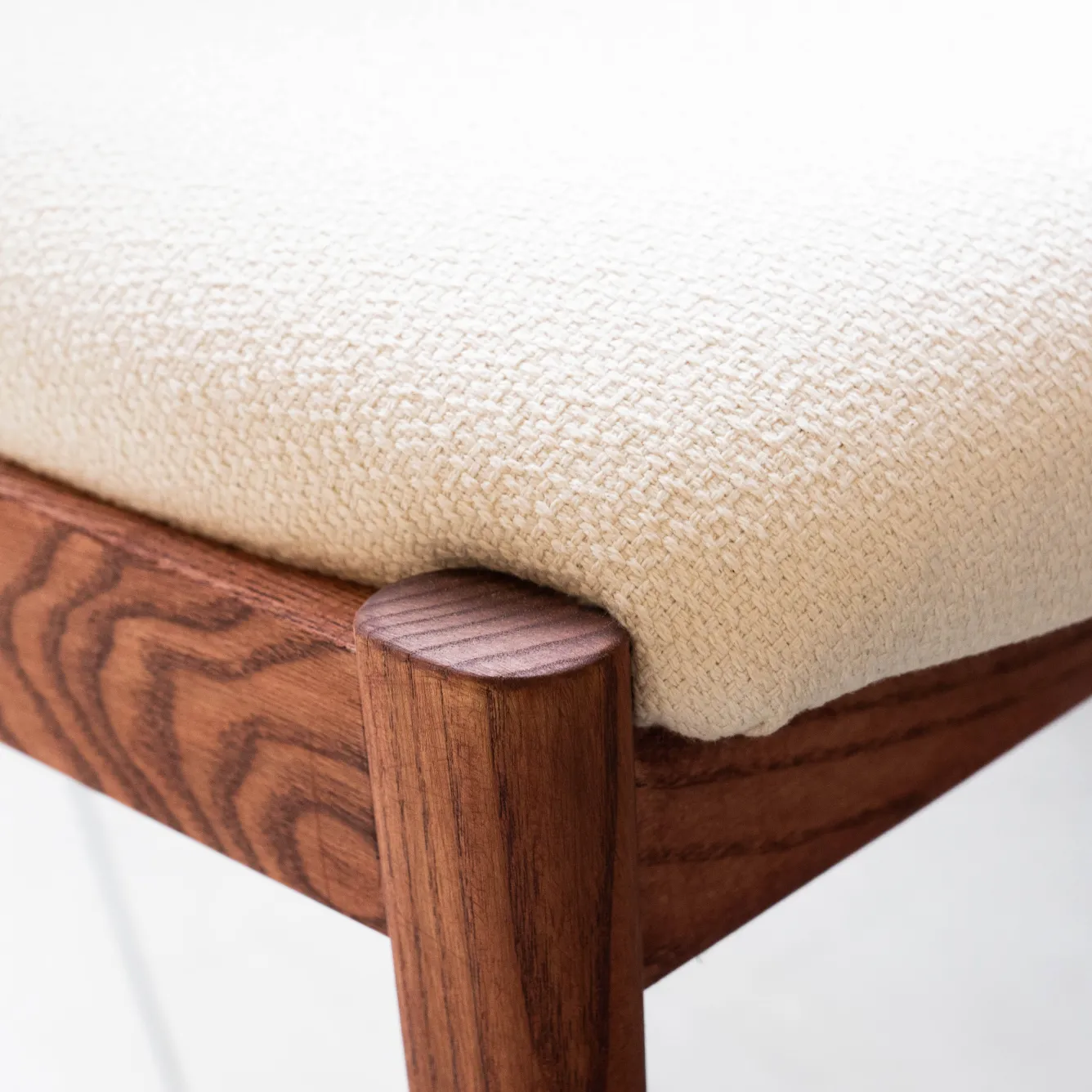 fauteuil_kimora_4.webp Hannun Chaises | Fauteuil Kimora Frêneacajou