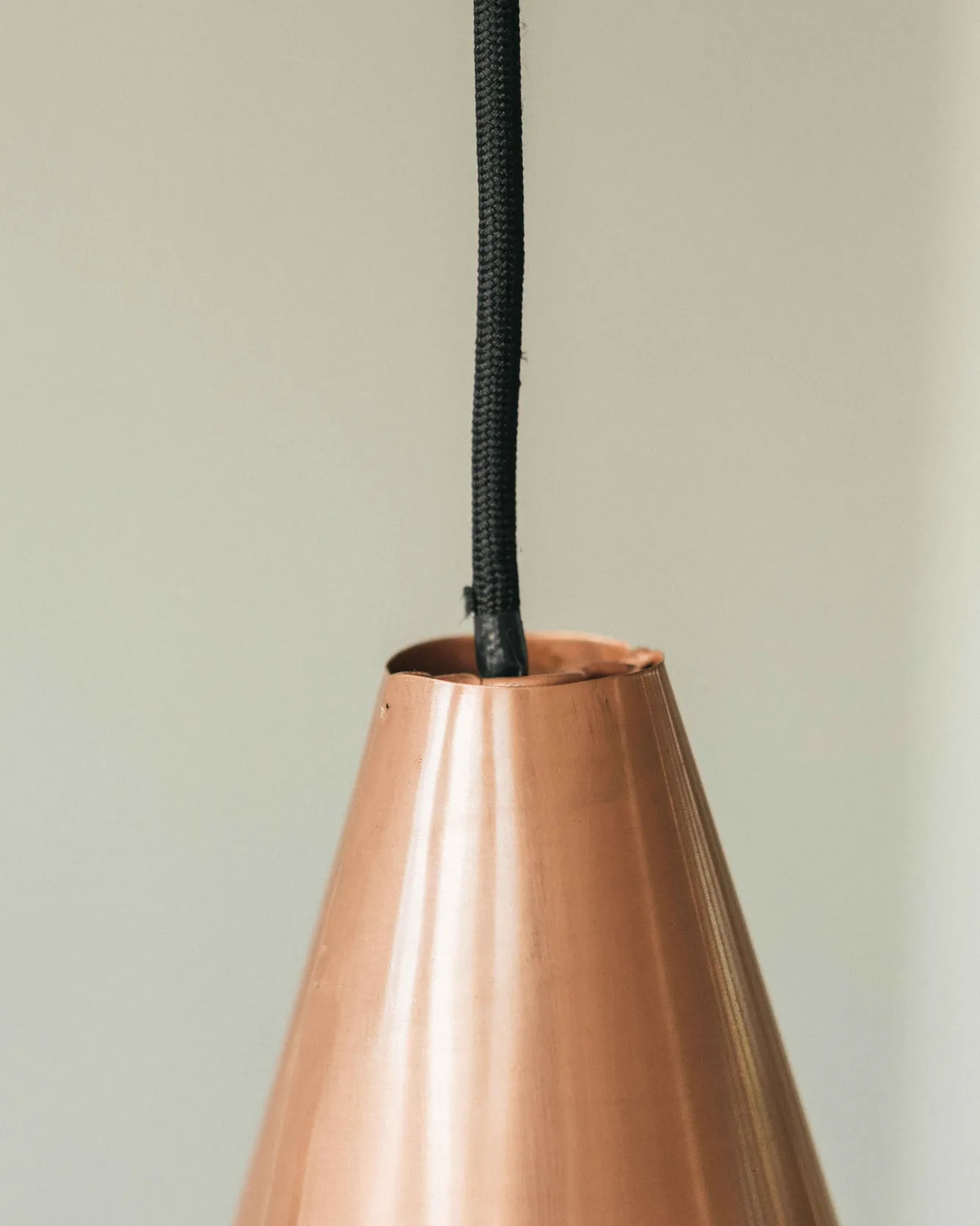 lampe_tiberi_2.webp Hannun Éclairage | Lampe Tiberi