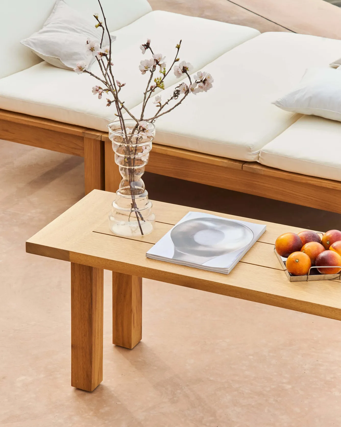 table_basse_dextrieur_isola_4.webp Hannun Tables Basses | Extérieur | Table basse d'extérieur Isola Iroko