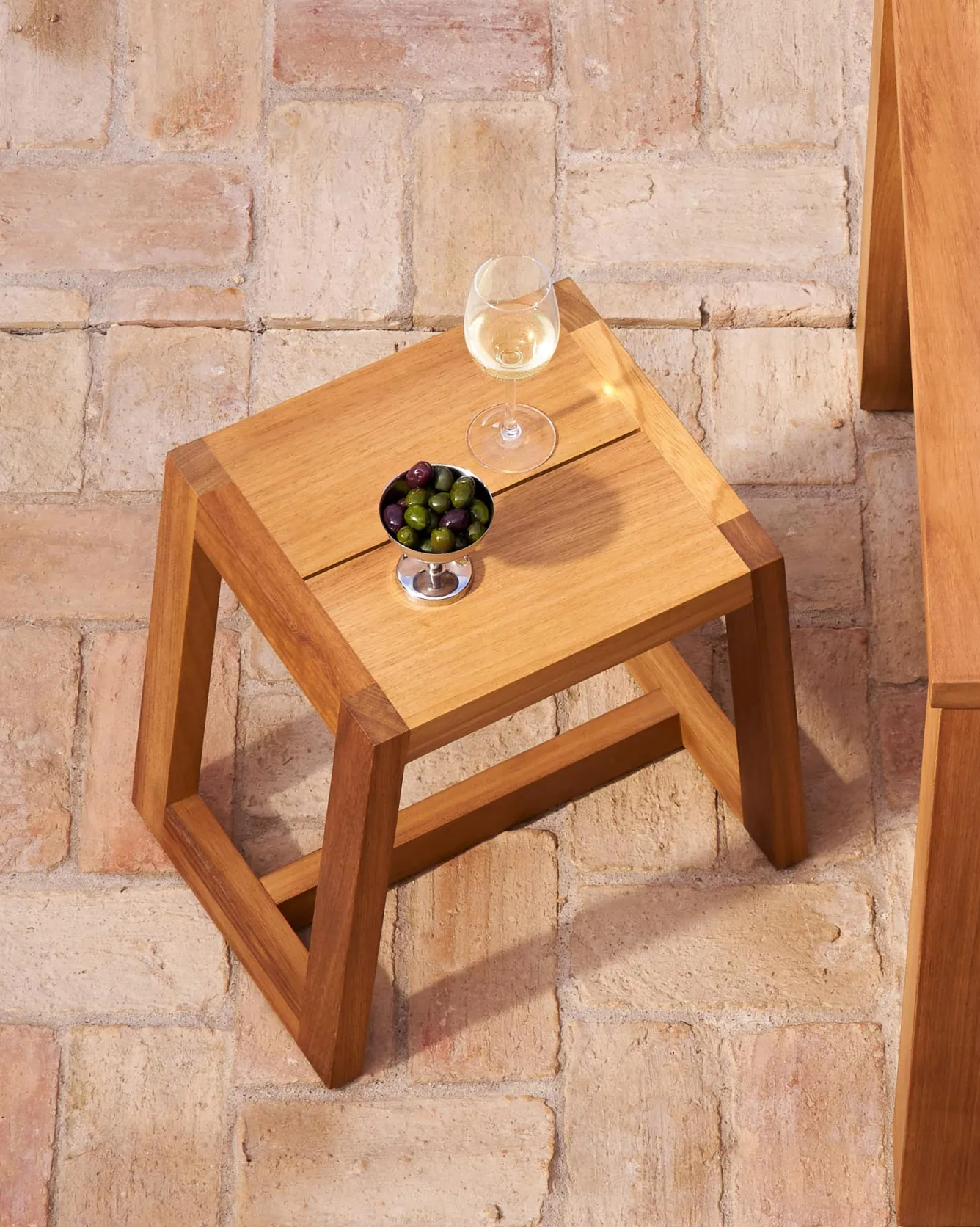 tabouret_dextrieur_carlo_4.webp Hannun Tables D'appoint | Tabouret d'extérieur Carlo Iroko