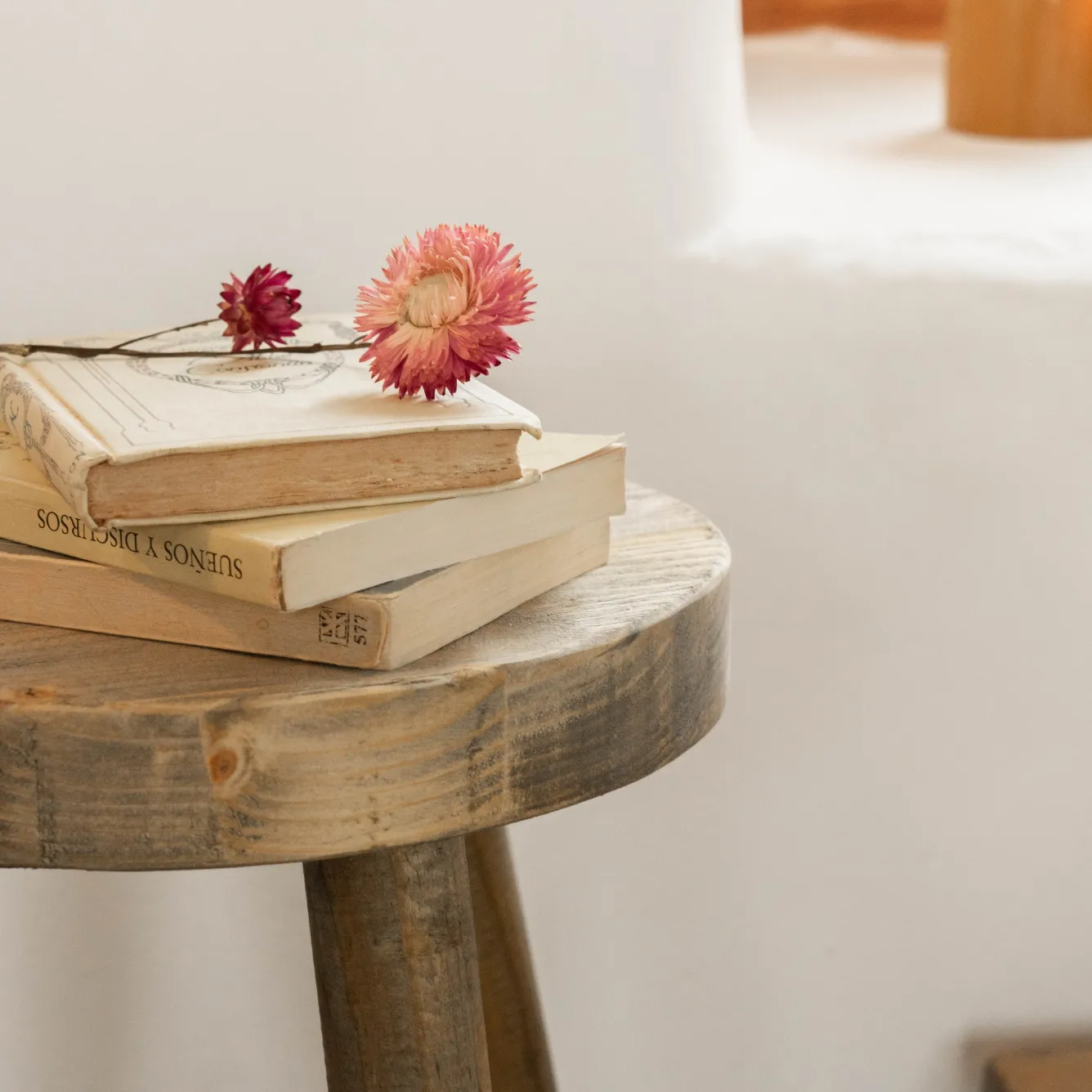 tabouret_maureen_4.webp Hannun Tabourets | Tabouret Maureen