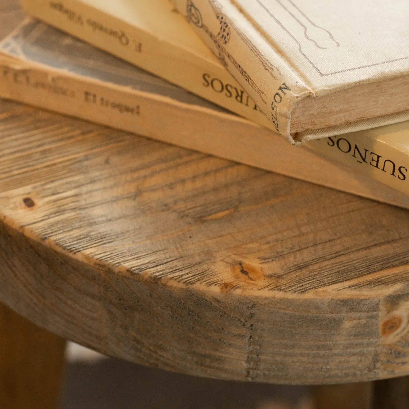 tabouret_maureen_7.webp Hannun Tabourets | Tabouret Maureen
