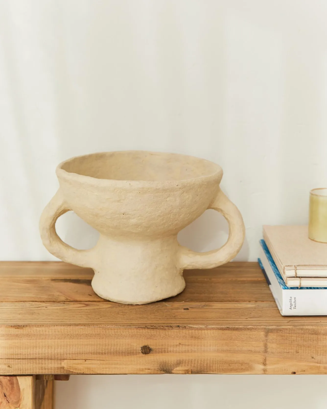 vase_avec_anses_kosta_10.webp Hannun Objets Décoratifs | Vase avec anses Kosta